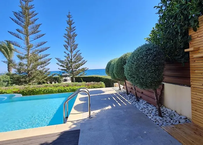 ヴィラ Del Mar Heated Pool