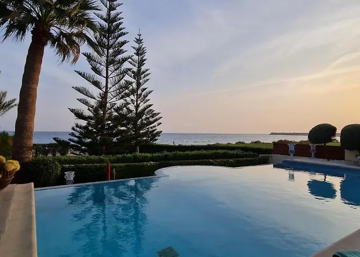 ヴィラ Del Mar Heated Pool