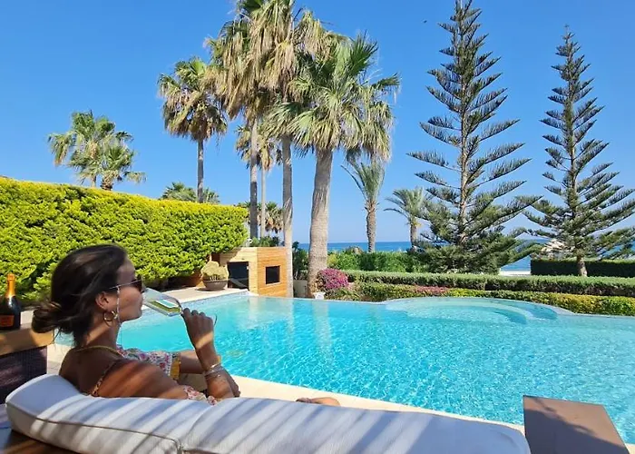 Del Mar Heated Pool * マゾトス