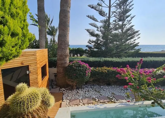 Del Mar Heated Pool * マゾトス