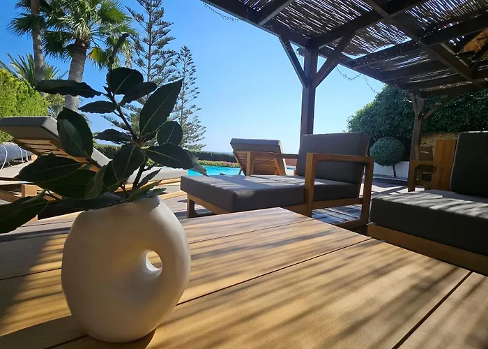 Del Mar Heated Pool マゾトス