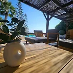 Del Mar Heated Pool Μαζωτός