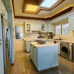 Del Mar Villa *