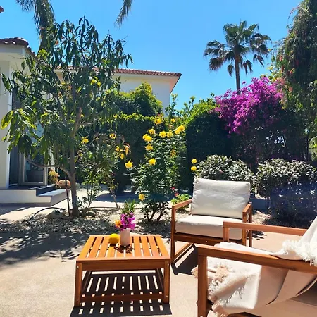 Del Mar With Heated Pool & Villa