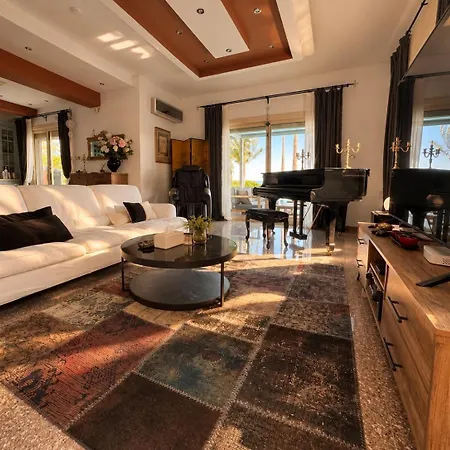 Del Mar With Heated Pool &