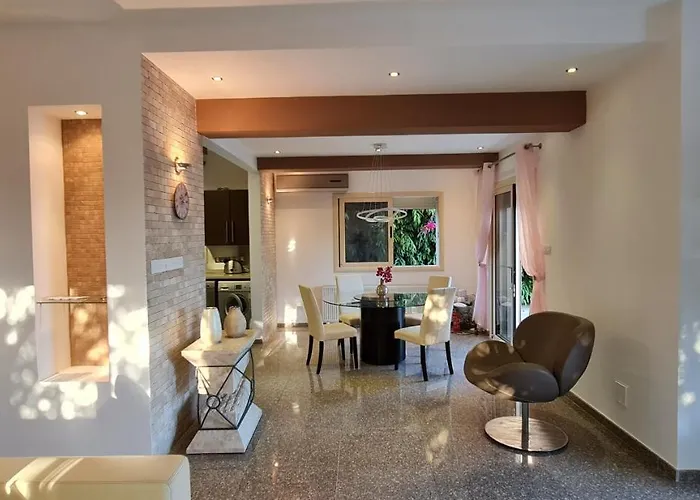 Del Mar Heated Pool * Mazotos