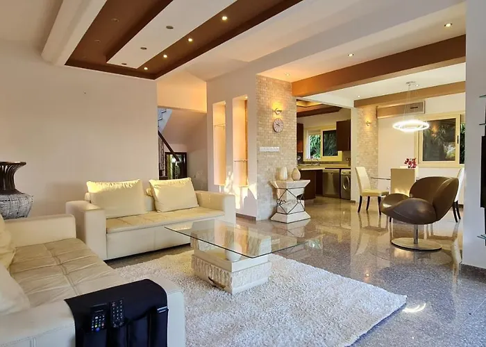 Del Mar Heated Pool * Mazotos