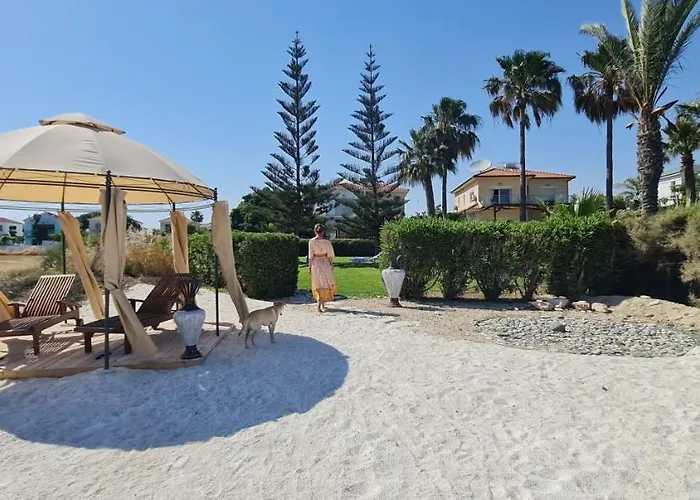 Vila Del Mar Heated Pool