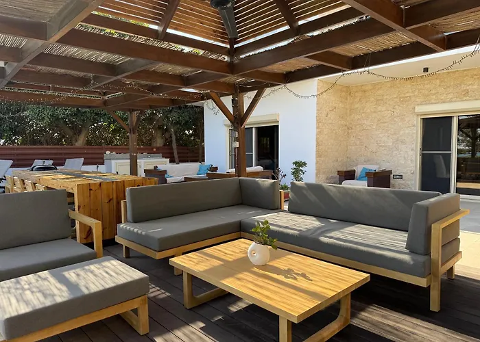 Del Mar Heated Pool Mazotos